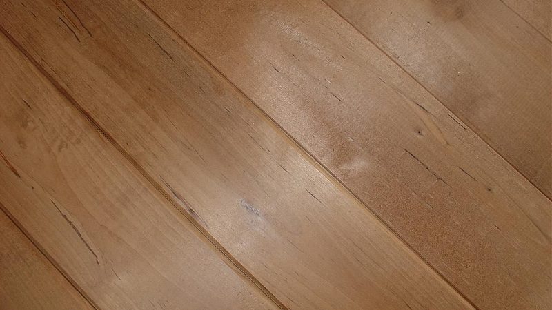问题识别：实木门安装不合格的表现